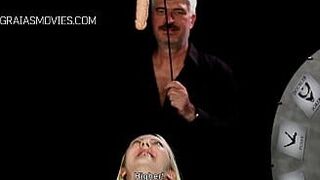 Больная конкуренция между рабами - порно видео