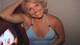 Шлюшка с тремя дырками, Джеки, глорихол, двойной кримпай, киска и задница - порно видео