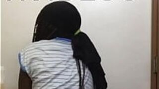 Девушка с большой попкой тверкает обнаженной - порно видео