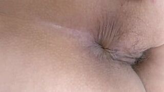 Красивая жена моего друга увлечена анальным сексом, несколько видео раскрывают ее задницу и просят член - порно видео