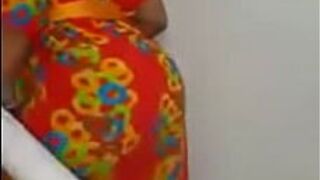 Мама получила задницу на нее - порно видео