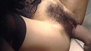 Венере Бьянка в черных чулках оттрахана в роскошном доме - порно видео