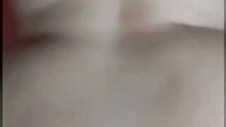 Куколд занимается сексом со своей женой - порно видео